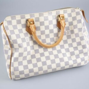 LOT 323
