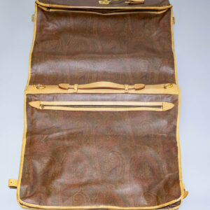 LOT 232